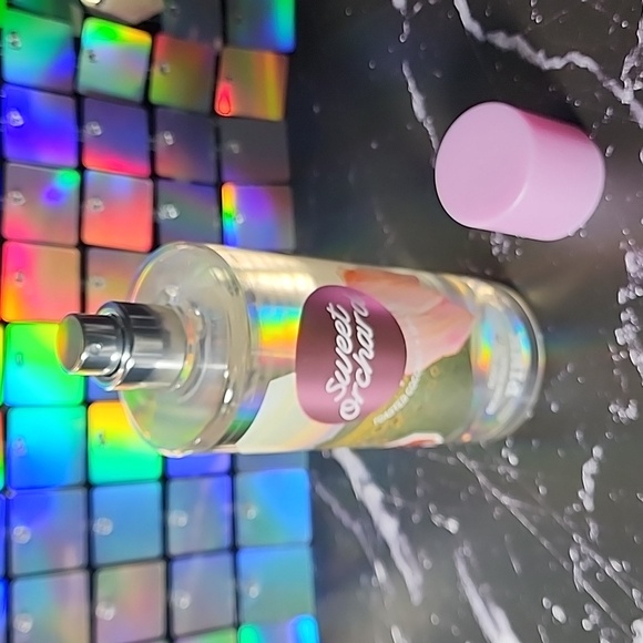 1 Victoria's Secret PINK PINK LEMONADE Body Mist  New 8.4 floz - Picture 6 of 6